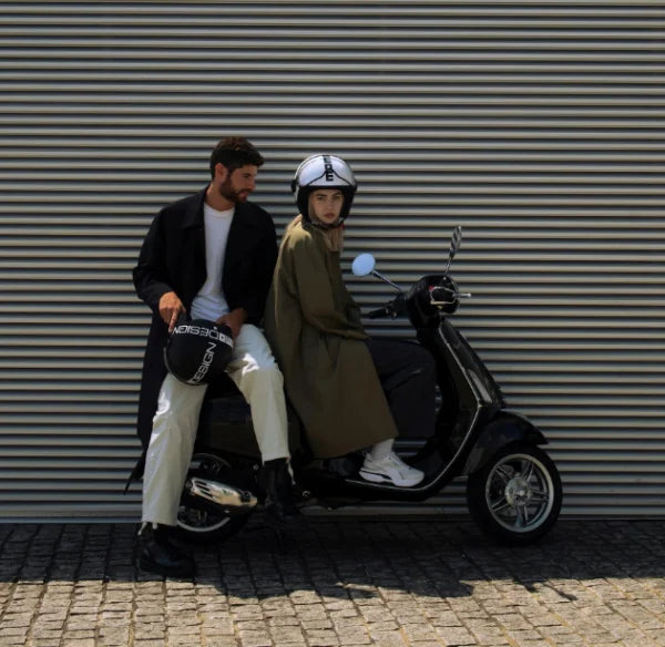 CASCO MOMODESIGN FGTR CLASSIC E2206 - nero opaco bianco